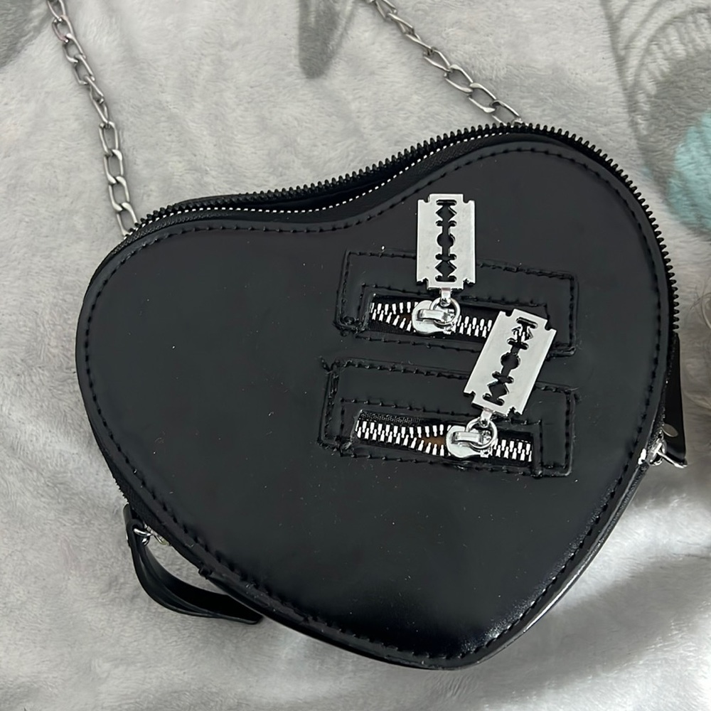 Black Heart Purse Crossbody bag